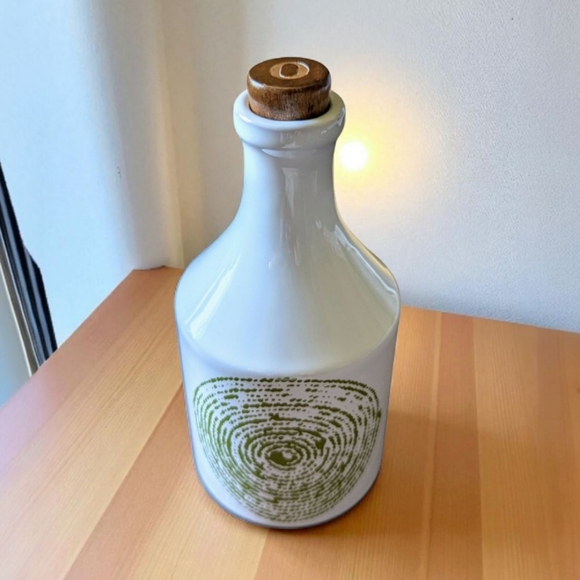 Mary Judge Olive Oil/Vinegar dispenser Maioliche Michelango Made In Italy 6.5" - Picture 3 of 11